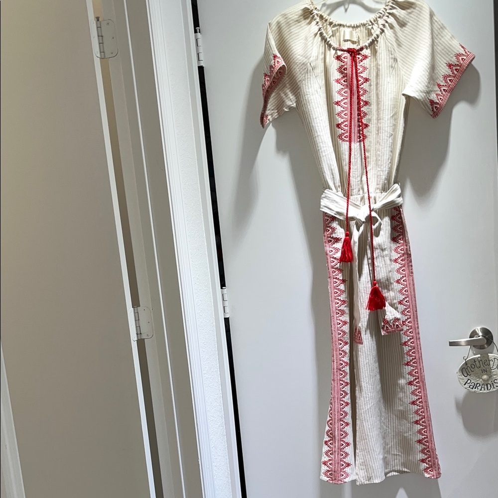 The Jetset Diaries Tan and Ivory OFF THE SHOULDERS Jumpsuit Size Small